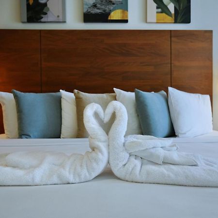 City Suites & Beach Hotel Виллемстад Экстерьер фото