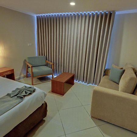 City Suites & Beach Hotel Виллемстад Экстерьер фото