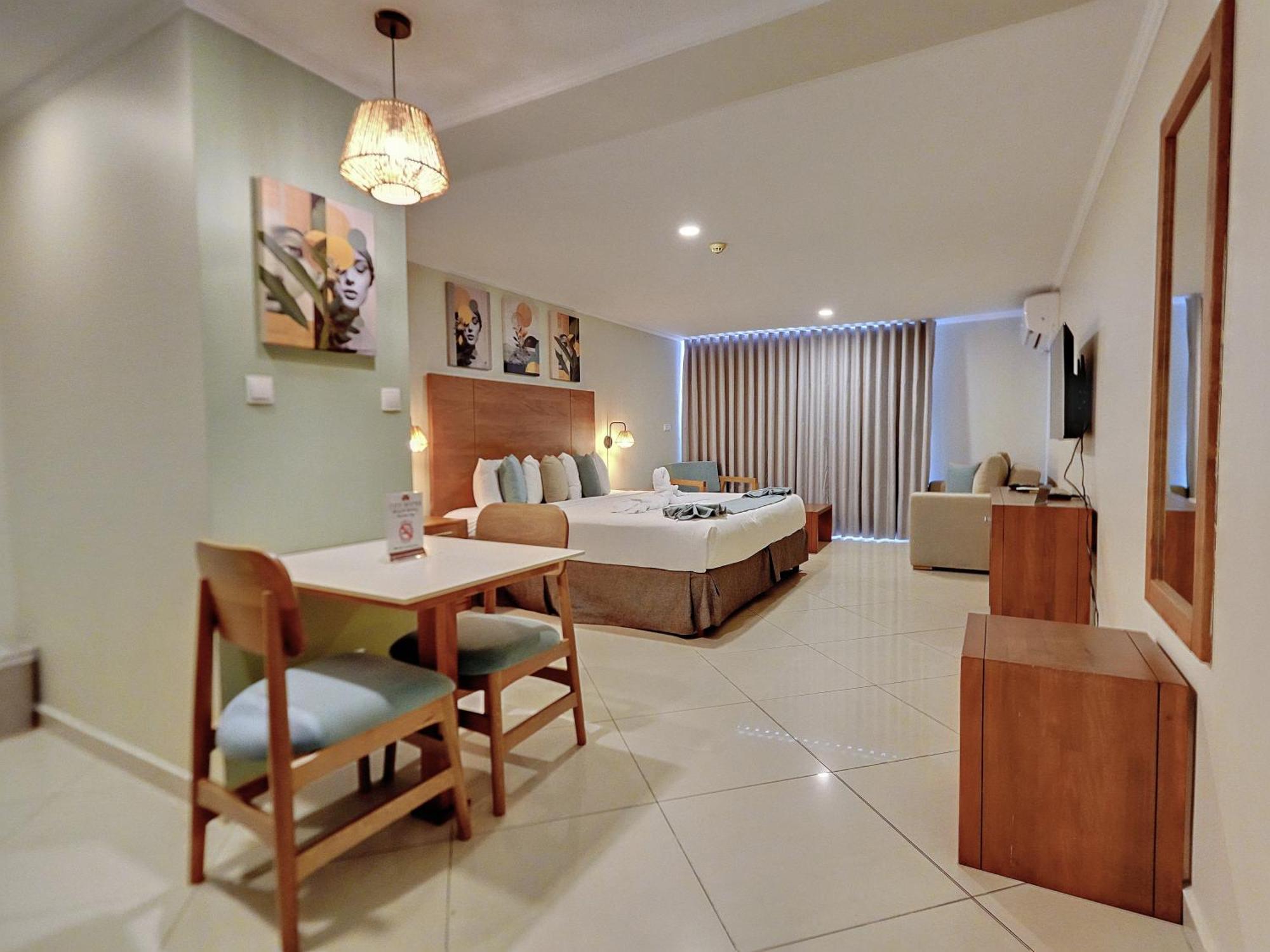 City Suites & Beach Hotel Виллемстад Экстерьер фото