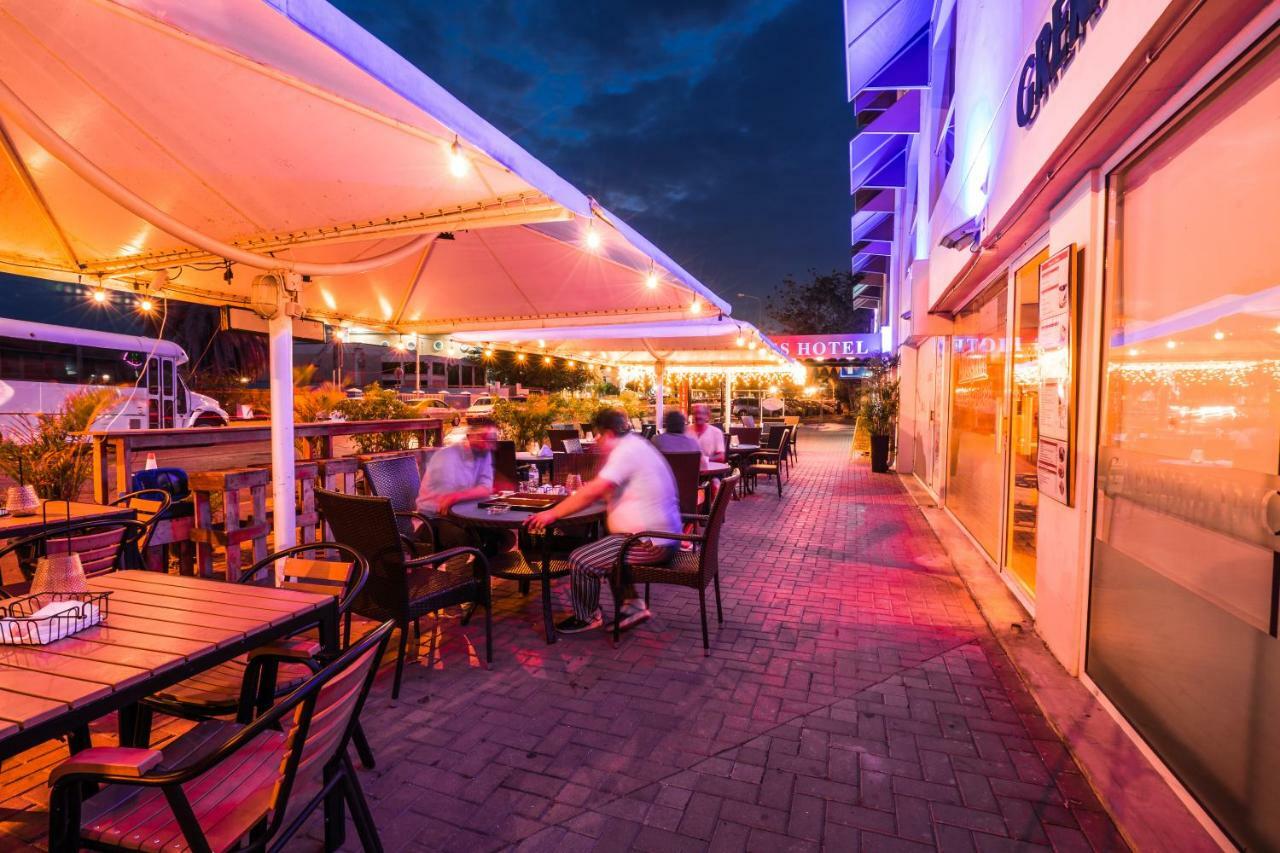 City Suites & Beach Hotel Виллемстад Экстерьер фото