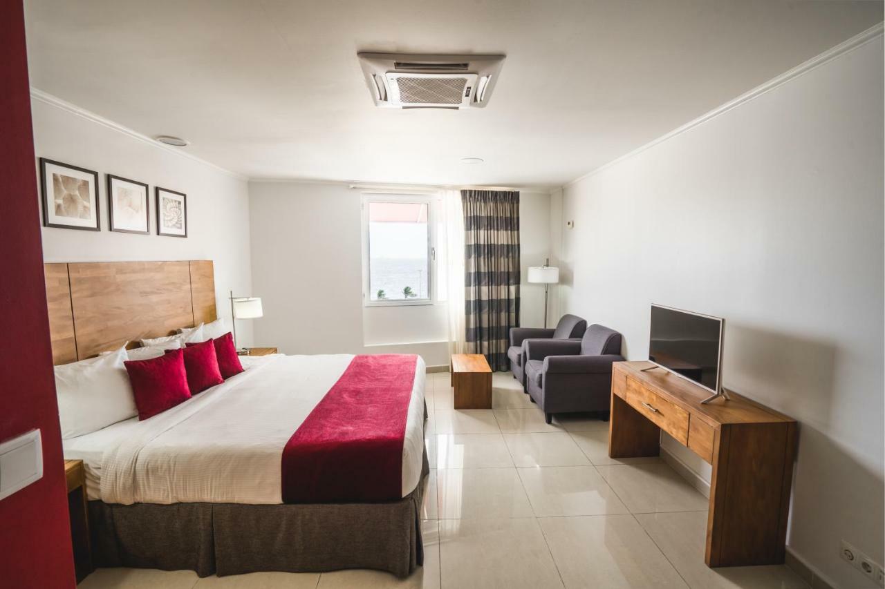 City Suites & Beach Hotel Виллемстад Экстерьер фото