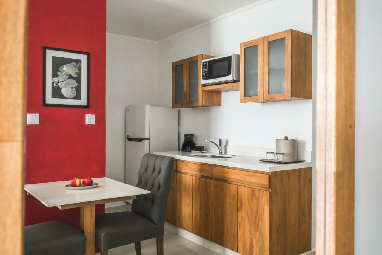 City Suites & Beach Hotel Виллемстад Экстерьер фото